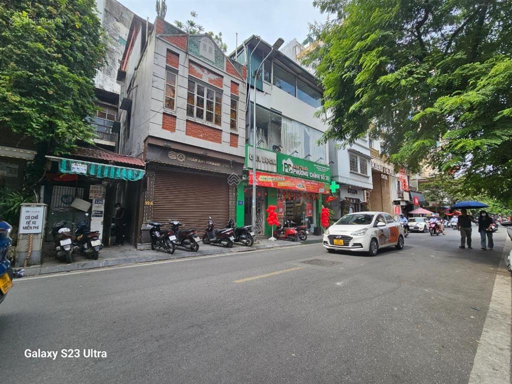 Mặt phố mai hắc đế,tuệ tĩnh, triệu việt vương, hai bà trưng, tòa nhà 12 tầng, dt 180m,mặt tiền 11m