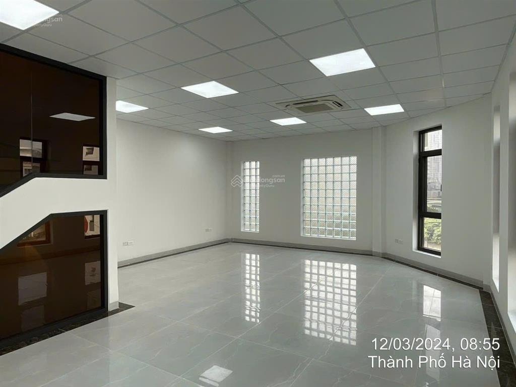 Em cần cho thuê nhà ở khu him lam vạn phúc, nhà đã hoàn thiện có thang máy