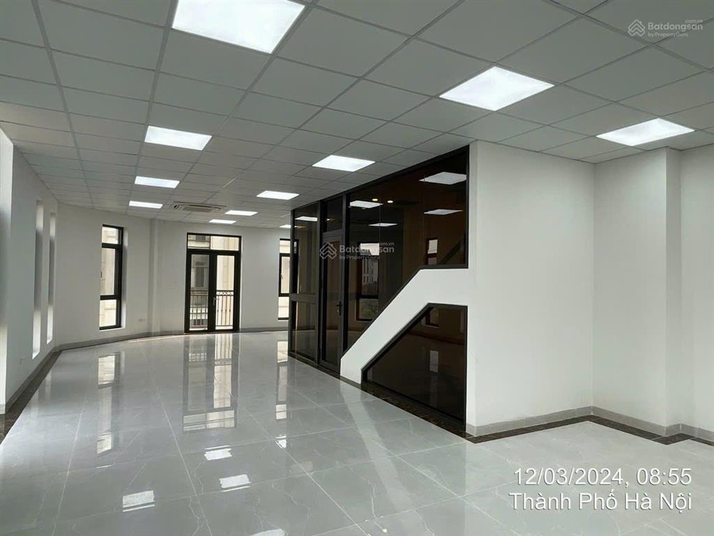 Em cần cho thuê nhà ở khu him lam vạn phúc, nhà đã hoàn thiện có thang máy