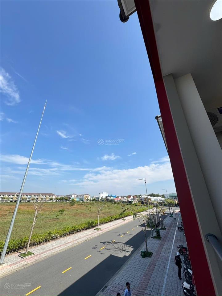 Cho thuê shophouse villa 7met mặt tiền vừa ở vừa kinh doanh hoặc vp đại diện