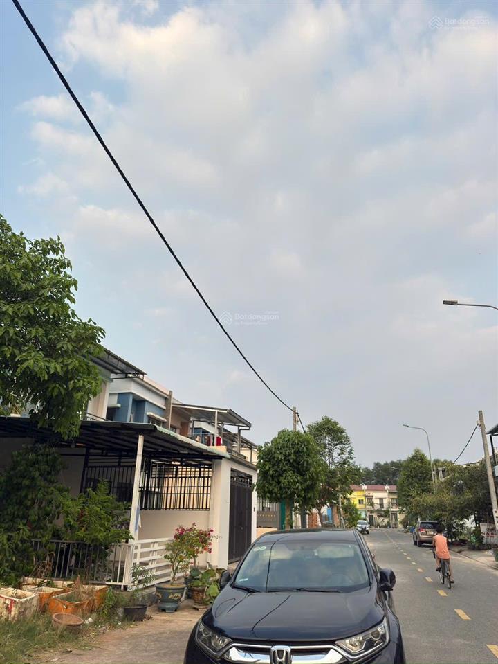 Bán nhà 1 trệt 1 lầu giá tốt nhất khu đô thị , sổ sẵn có thể vay bank 80% giá trị