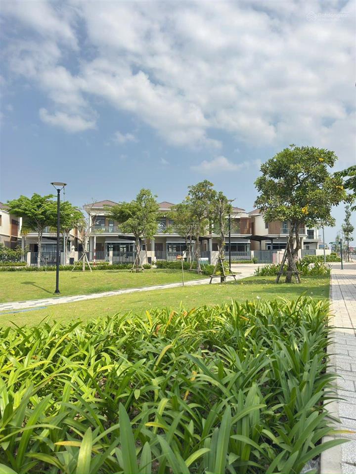 Bán biệt thự view công viên siêu đẹp 1 căn duy nhất