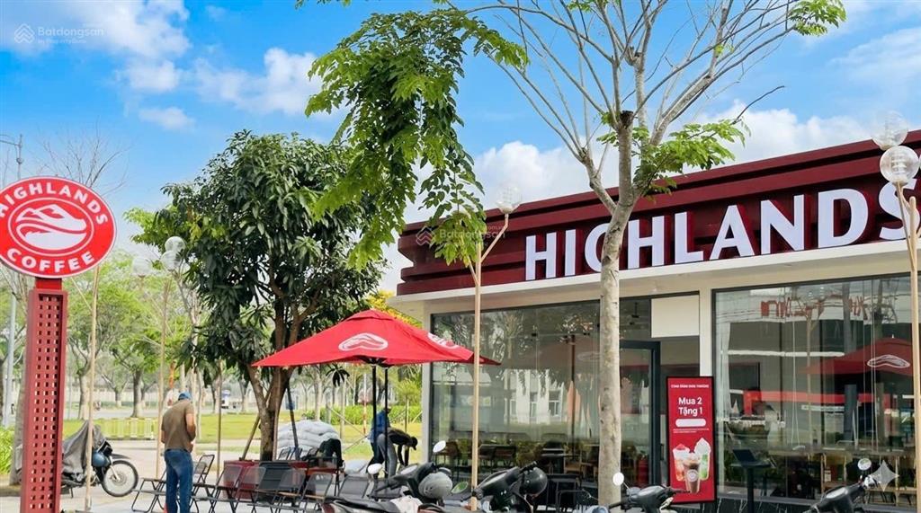 Biệt thự đơn lập siêu đẹp kđt sun casa central . cách highland vài bước chân . tiện ích đầy đủ