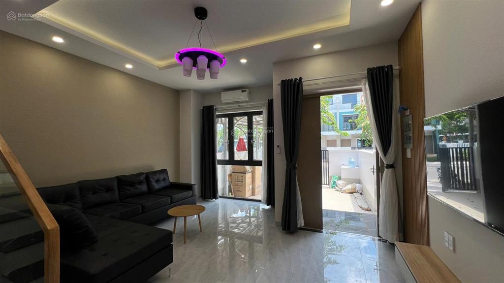 Nhà đẹp 3 tầng tại sun casa central sẵn hợp đồng thuê 3 năm. hd thuê 16tr/tháng