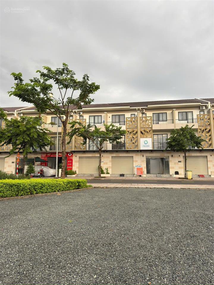 Shophouse 3 tầng giá tốt kdt sun casa central