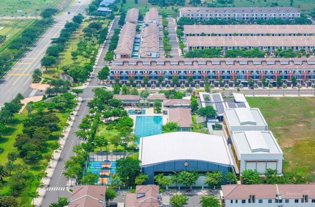 Shophouse 3 tầng giá tốt kdt sun casa central