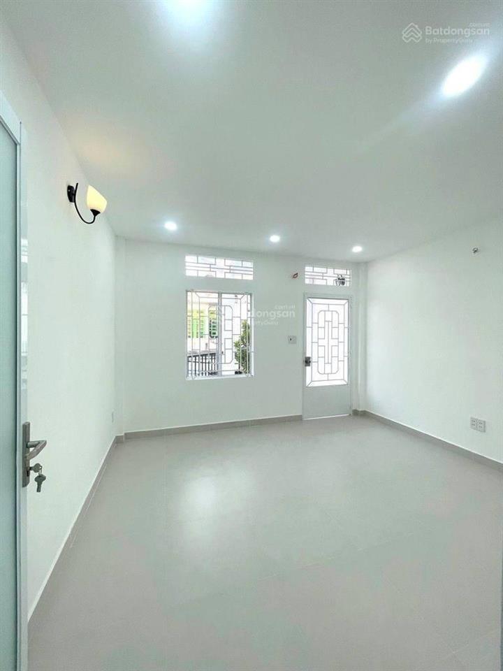 Sát mặt tiền nguyễn phúc chu phường 15 tân bình dt 47m22 tầng chắc chắn chỉ 5.x tỷ