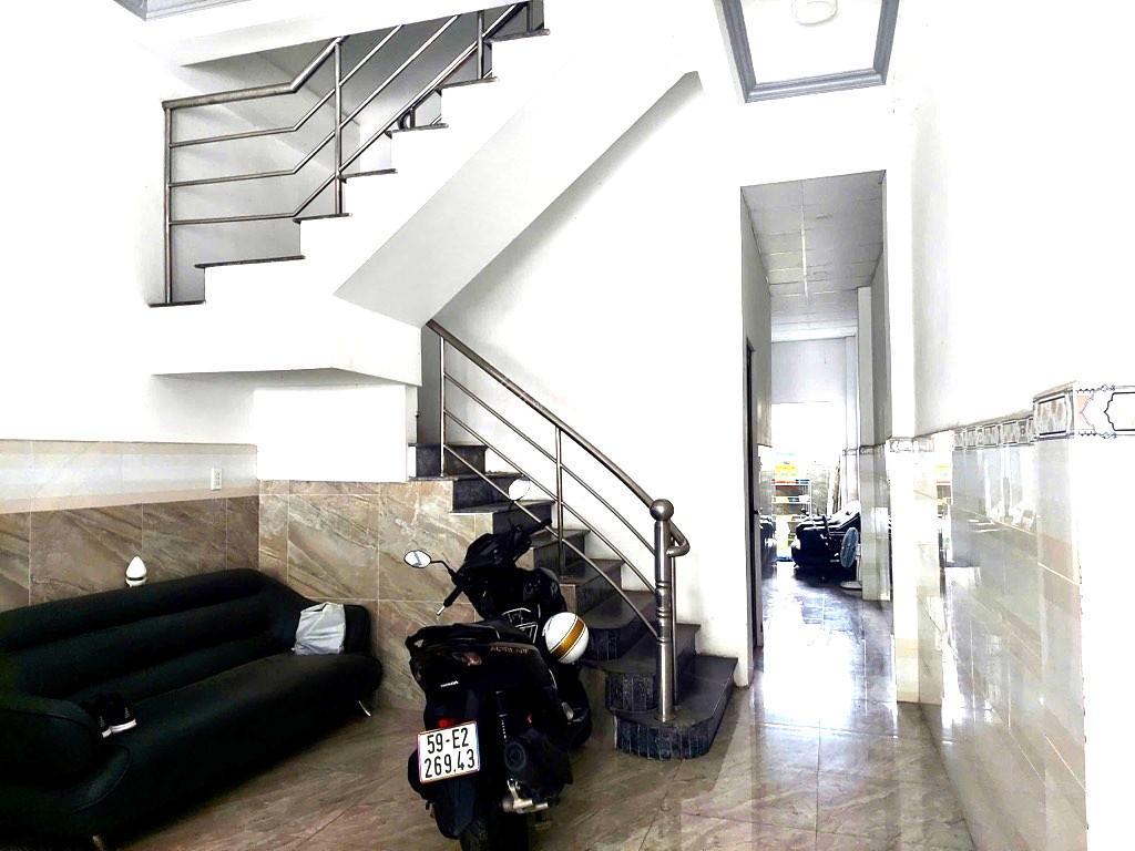 Bán nhà rộngđường to giá rẻnguyễn phúc chu tân bình dt 94m2 4 tầngngang 6.4mchỉ nhỉnh 9 tỷ,
