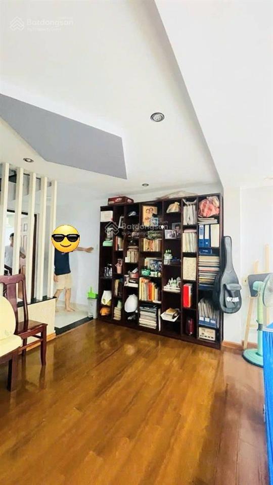 Mặt tiền kinh doanh đỗ nhuận tân sơn nhì  tân phú dt 70m2 4 x 18  4 tầng btc chỉ nhỉnh 9 tỷ