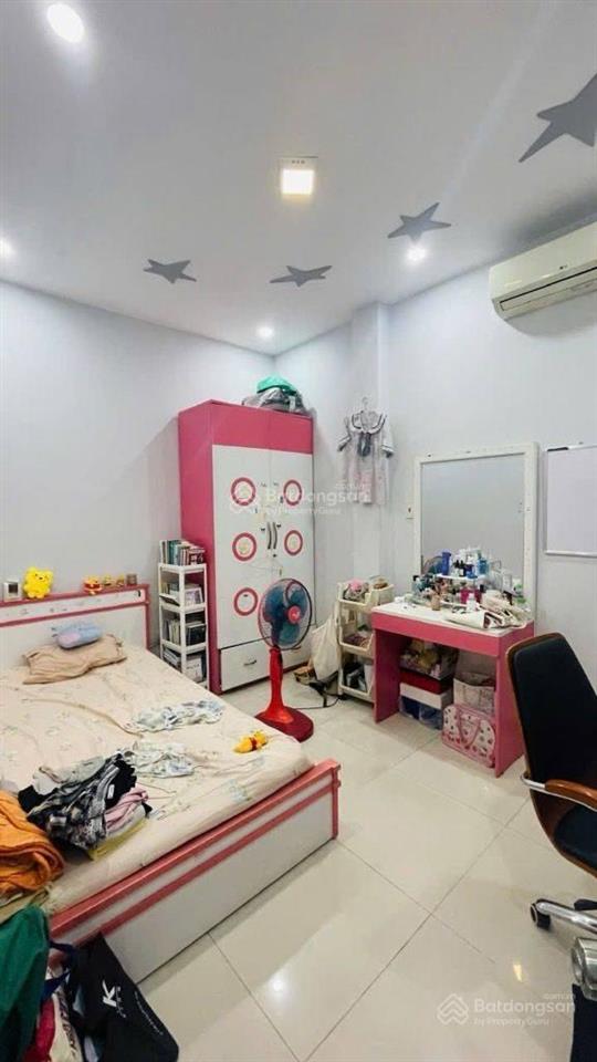 Mặt tiền kinh doanh đỗ nhuận tân sơn nhì  tân phú dt 70m2 4 x 18  4 tầng btc chỉ nhỉnh 9 tỷ