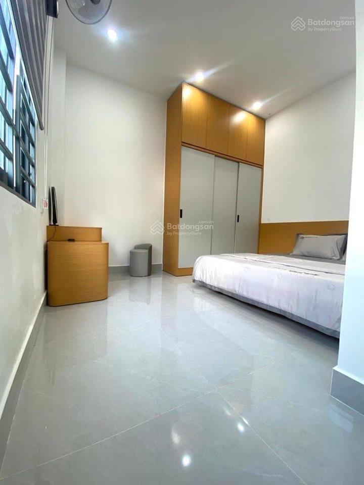 Nhà đẹp ở ngay căn góc thoáng mát sáng sủa ngay chợ tân trụ  tân bình  xh đổ cửa 58m2 2 tầng