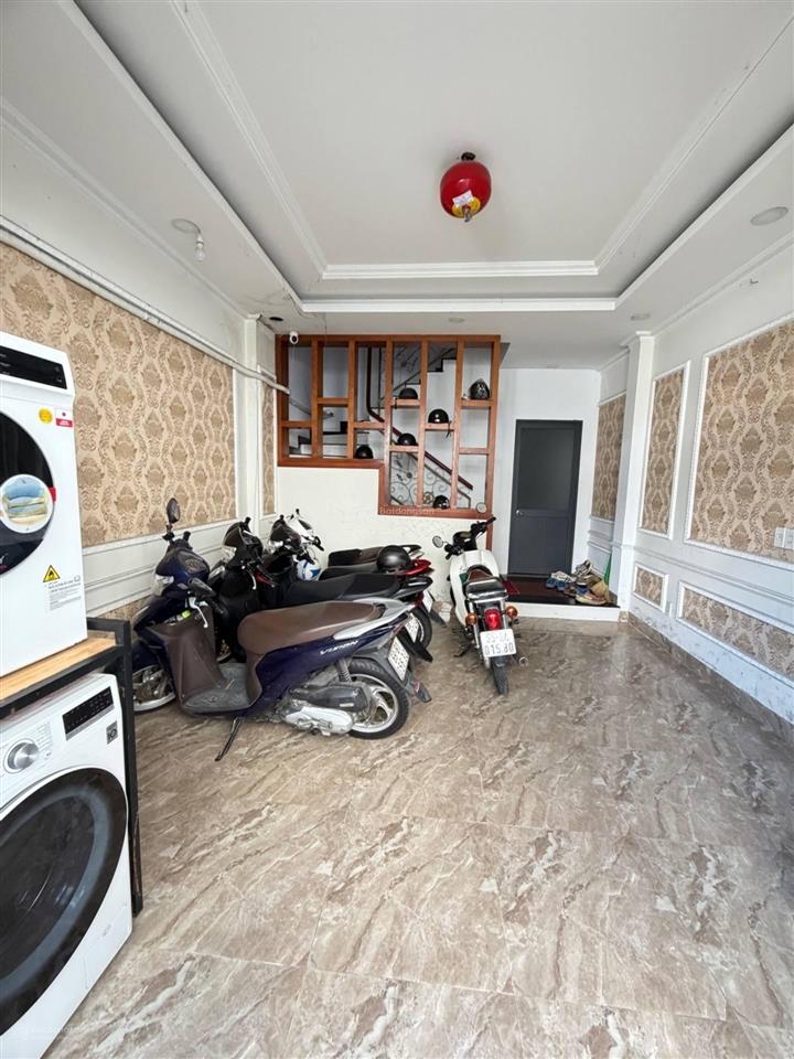 Nhà đẹp ở ngay hẻm xe hơi huỳnh văn nghệ gò vấp  dt 51m²  4 tầng, btct tặng nội thất chỉ 6.x tỷ