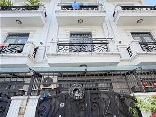 Nhà đẹp ở ngay hẻm xe hơi huỳnh văn nghệ gò vấp dt 51m2 4 tầng btct tặng nội thất chỉ 6.x tỷ