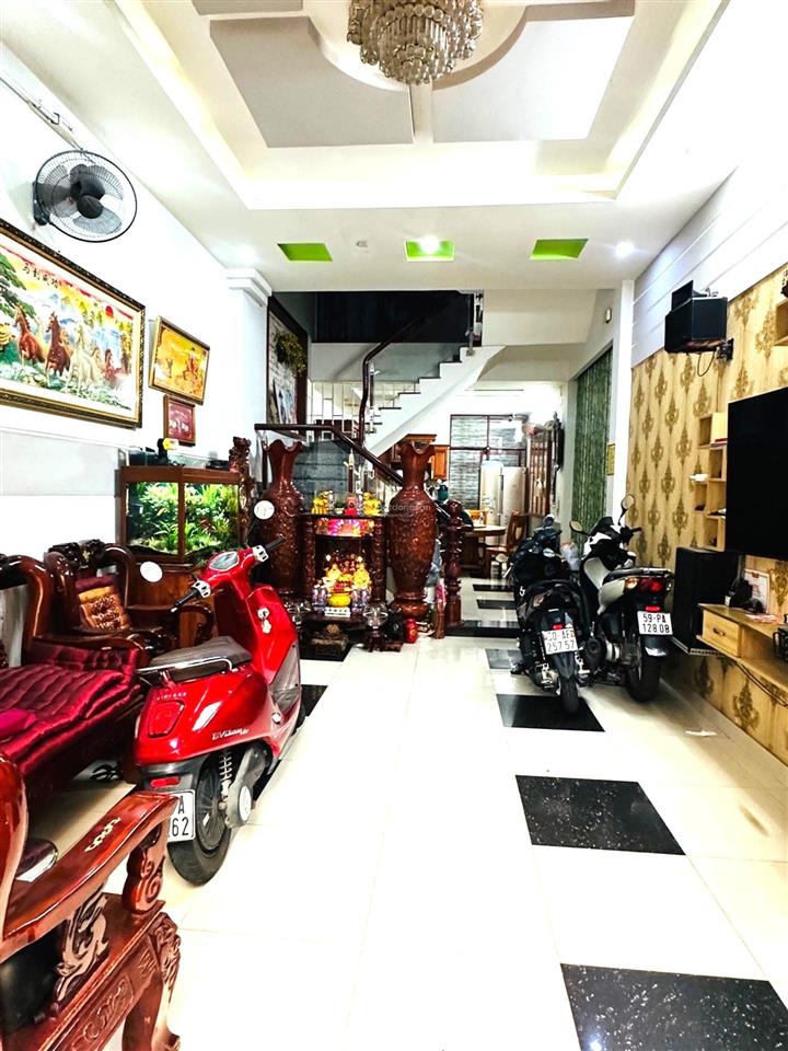 Khu phân lô cao tầng xe hơi ngủ trong nhà hoàng bật đạt tân bình dt 4 x 15 4 tầng btct 7 tỷ.