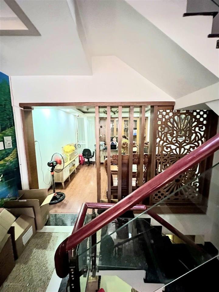 Nhà đẹp ở ngay  khu phân lô đồng bộ cao tầng  hẻm xe hơi phường 15 tân bình  dt 4x14 5 tầng btct