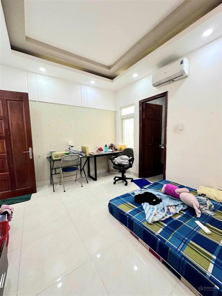 Nhà đẹp ở ngay  khu phân lô đồng bộ cao tầng  hẻm xe hơi phường 15 tân bình  dt 4x14 5 tầng btct
