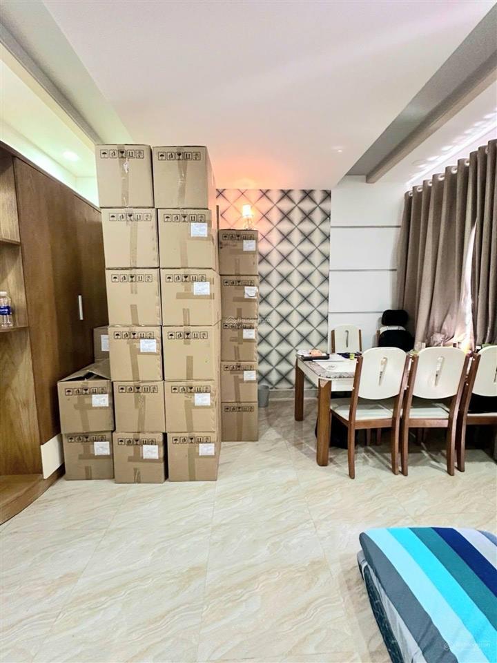 Nhà đẹp ở ngay  khu phân lô đồng bộ cao tầng  hẻm xe hơi phường 15 tân bình  dt 4x14 5 tầng btct
