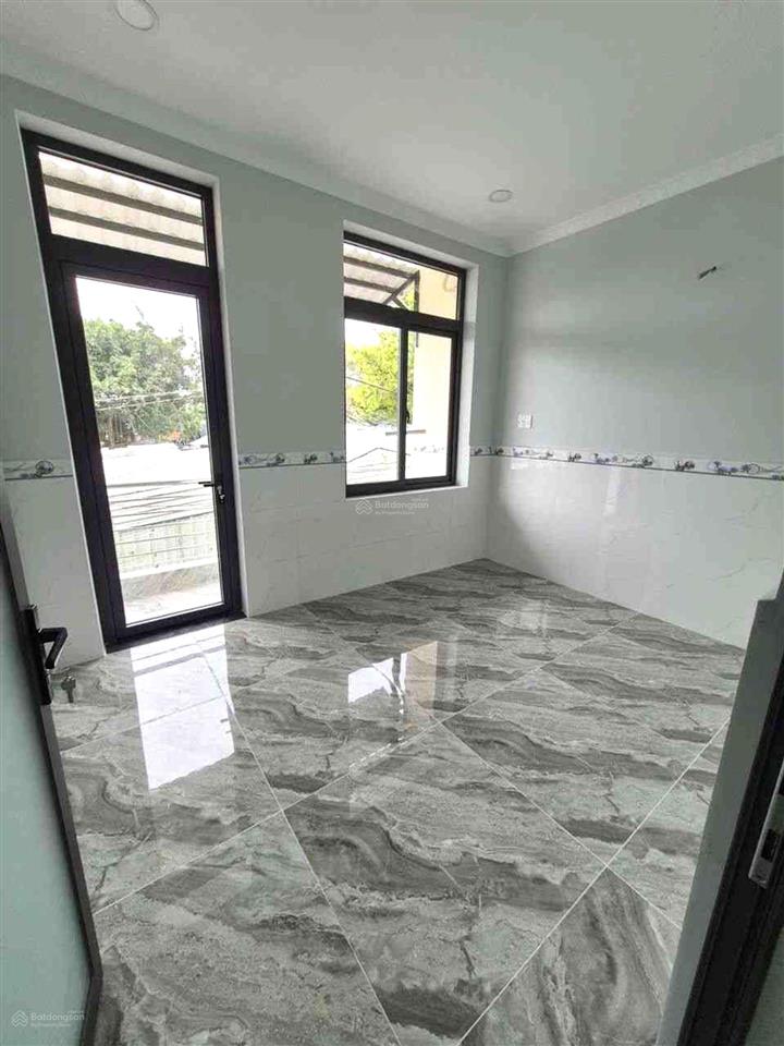 Nhà mới dọn vào ở ngay chỉ 90tr/m2 cho 2 tầng hẻm xe hơi gần siêu thị aeon tân phúdt 73m2 4x18