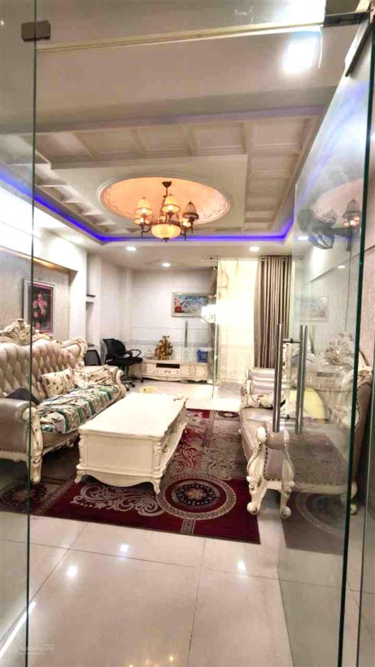 Nhà đẹp ở ngay xe hơi ngủ trong nhà  trần thị trong phường 15 tân bình 4 x 16 5 tầng đúc btct