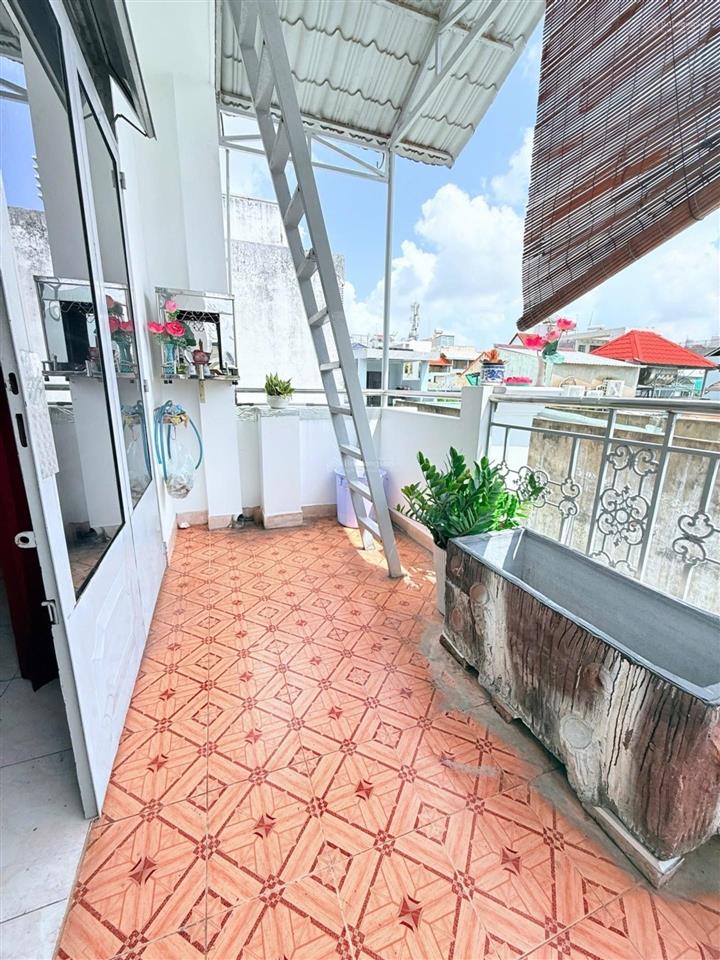 Nhà hiếm khó tìmhẻm 7m thông phan huy íchphường 15tân bình4 x 12,5m 2 tầng chỉ 5 tỷ xíu
