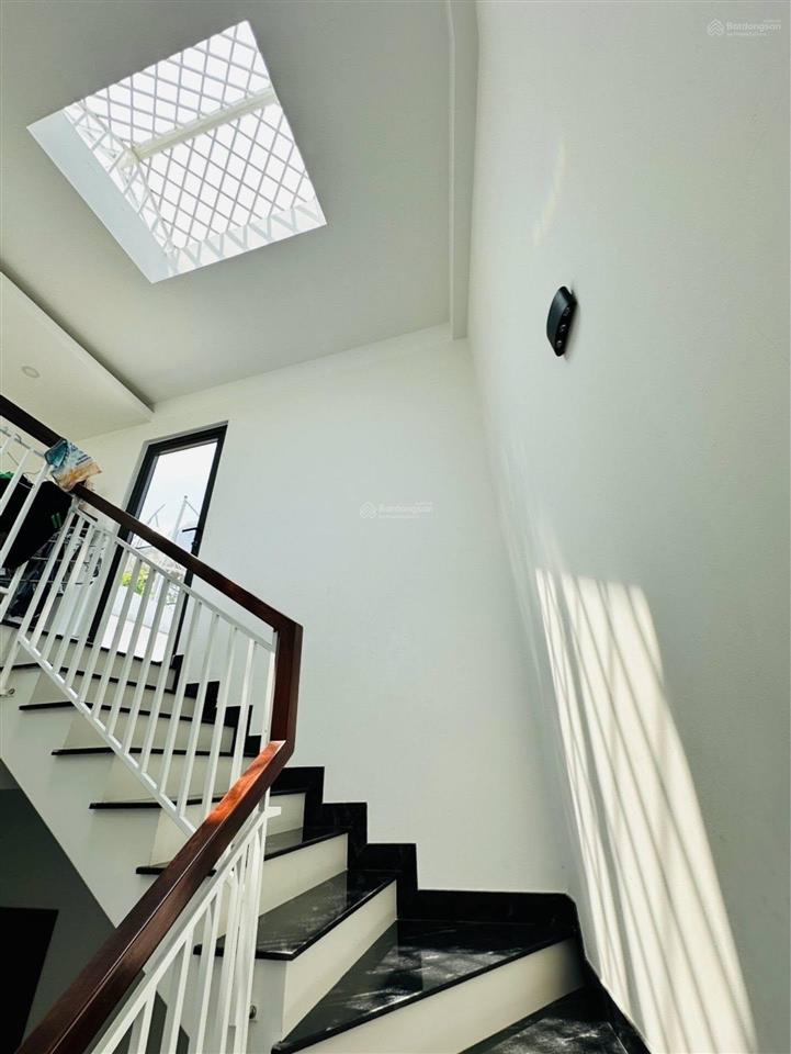 Bán nhà đẹp với thiết kế hiện đại 5 tầng btct  70m2  nở hậu  hẻm xe hơi thông cống lở  tân bình