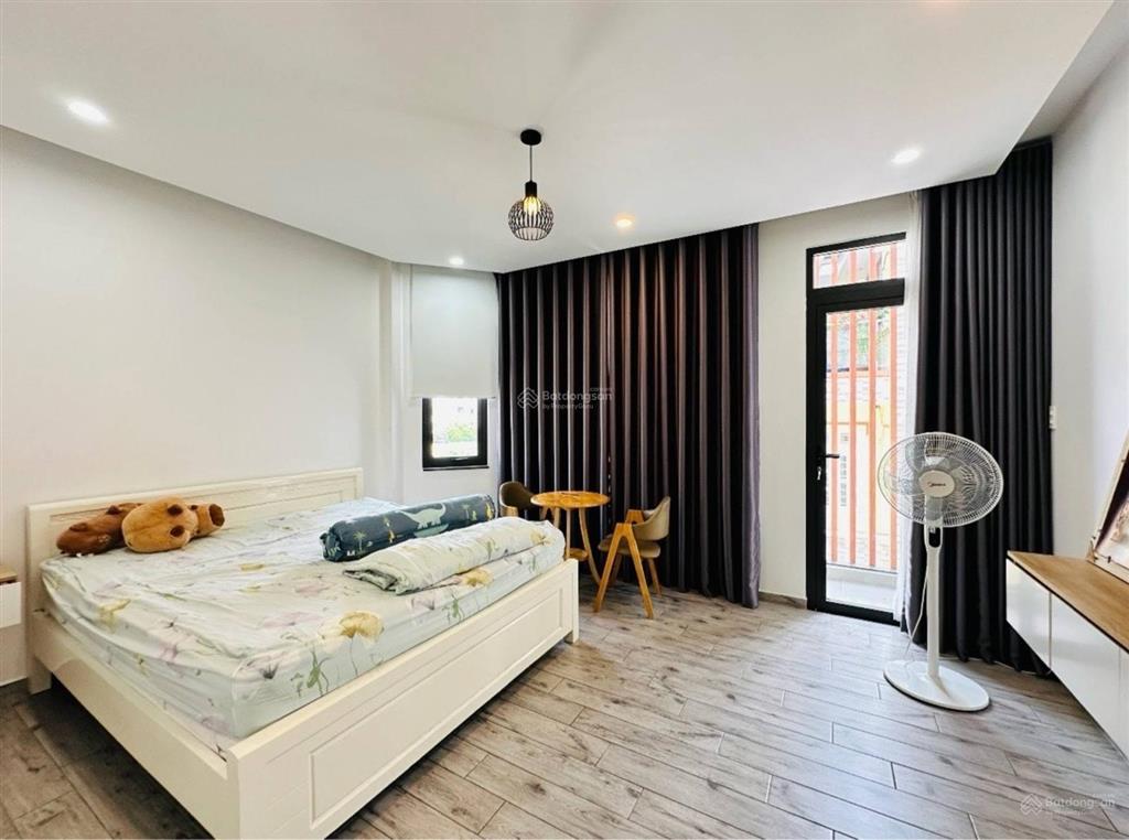 Bán nhà đẹp với thiết kế hiện đại 5 tầng btct  70m2  nở hậu  hẻm xe hơi thông cống lở  tân bình