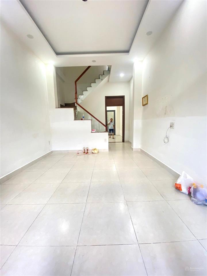 Bán nhà vị trí đẹp nguyễn sỹ sách tân bình hẻm thông 7m ngay công viên tân trụ dt 58m 4 tầng