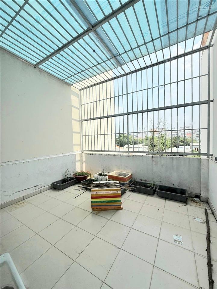 Bán nhà vị trí đẹp gần ga metro hẻm 9m thông phường 15tân bình dt 66m2 4 x 16.5 3 tầng 8.x tỷ