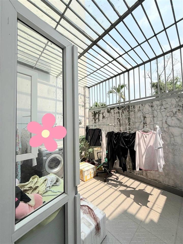 Bán nhà vị trí đẹp gần ga metro hẻm 9m thông phường 15tân bình dt 66m2 4 x 16.5 3 tầng 8.x tỷ