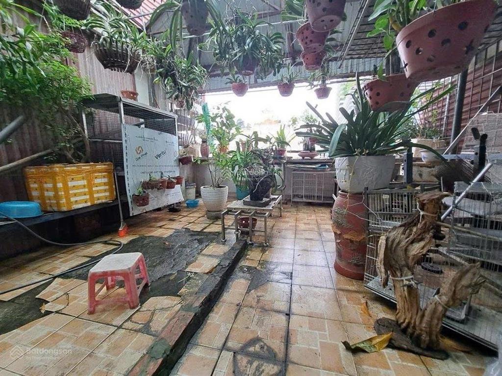 Đi định cư nên bán nhà mặt phố đường thành hoàn kiếm kd tốt quanh năm vị trí đẹp 35 tỷ
