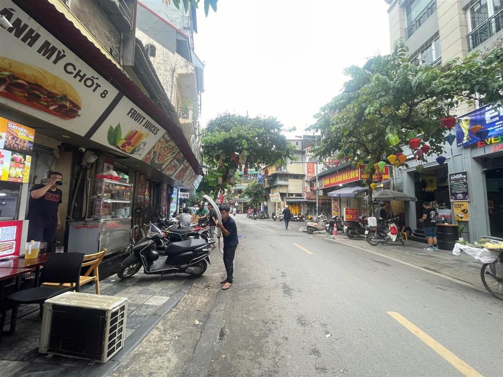 Bán nhà mặt phố hàng gà hoàn kiếm thông số đẹp 80m x mt5m giá đầu tư 53 tỷ sđcc thương lượng