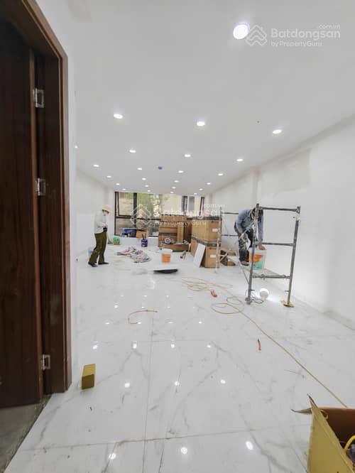 Tòa văn phòng đẹp phố nguyên hồng  10 tầng thông sàn  phân lô ô tô tránh  vừa ở vừa cho thuê