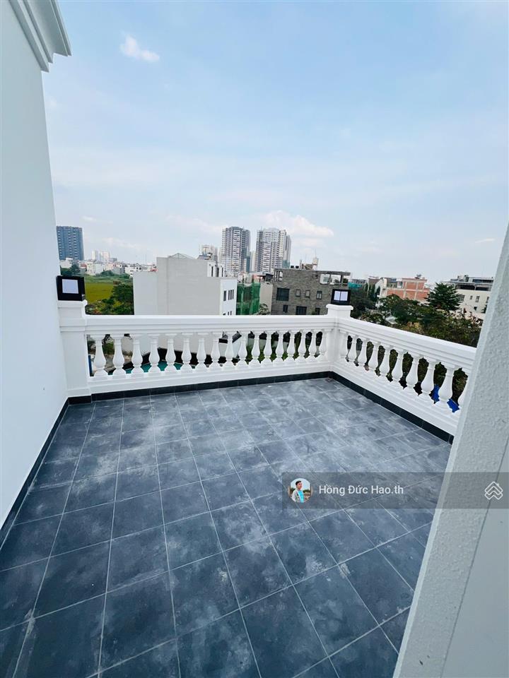 Bán biệt thự đường lâm quang ky, p. thạnh mỹ lợi, quận 2. dt 18 x 20m. xd 4 tầng. giá bán 60 tỷ