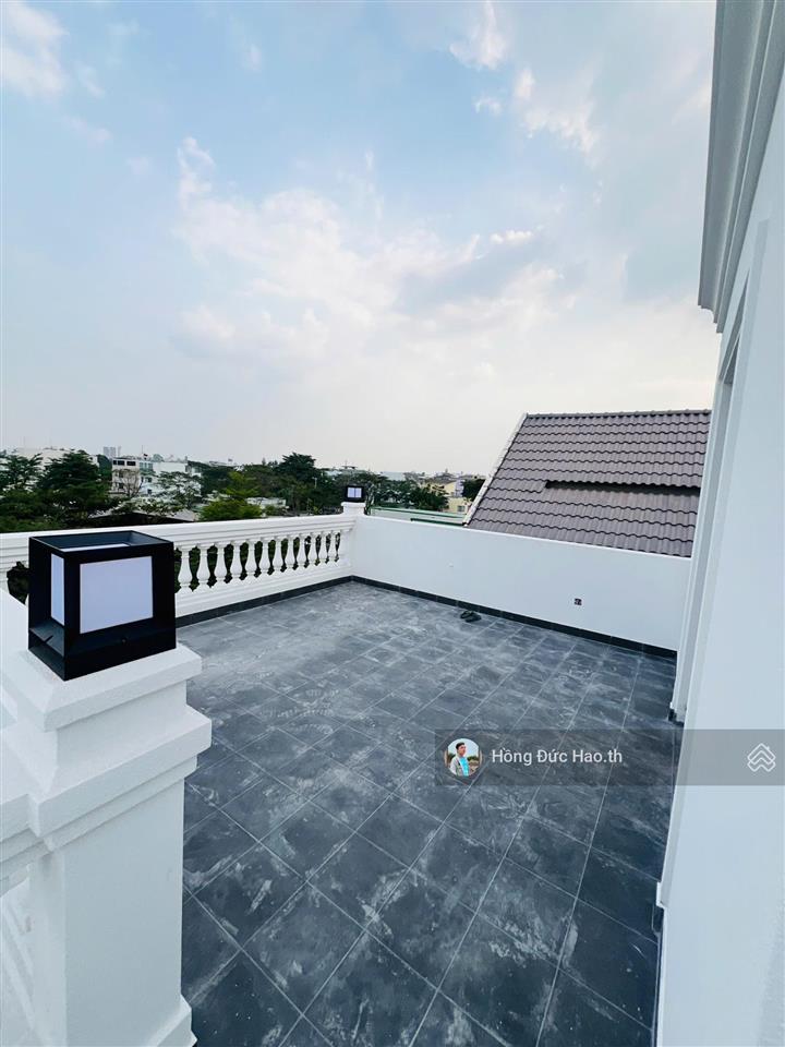 Bán biệt thự đường lâm quang ky, p. thạnh mỹ lợi, quận 2. dt 18 x 20m. xd 4 tầng. giá bán 60 tỷ