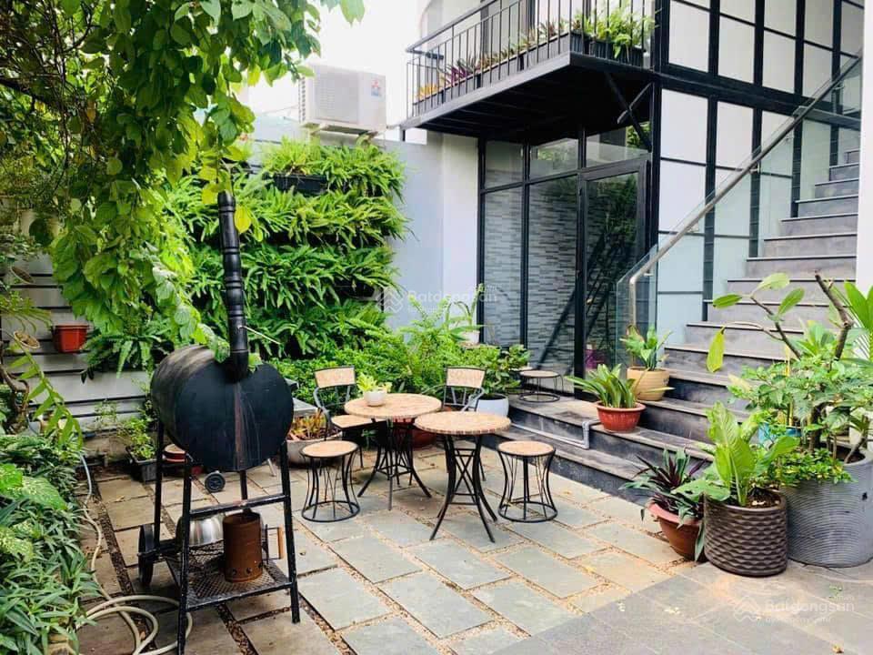 Bán chdv ngay đường quốc hương, thảo điền, quận 2. dt 8 x 25m. 7 tầng. hđt 350 tr/th, giá 58tỷ