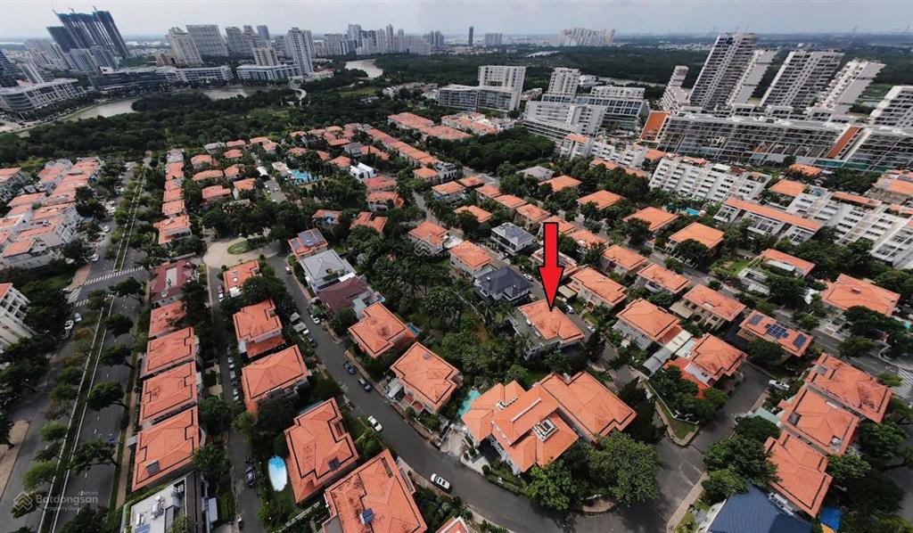 Siêu vip biệt thự phú mỹ hưng  khu phú gia, hà huy tập quận 7. dt 18x20m. 3 tầng. giá bán 140 tỷ