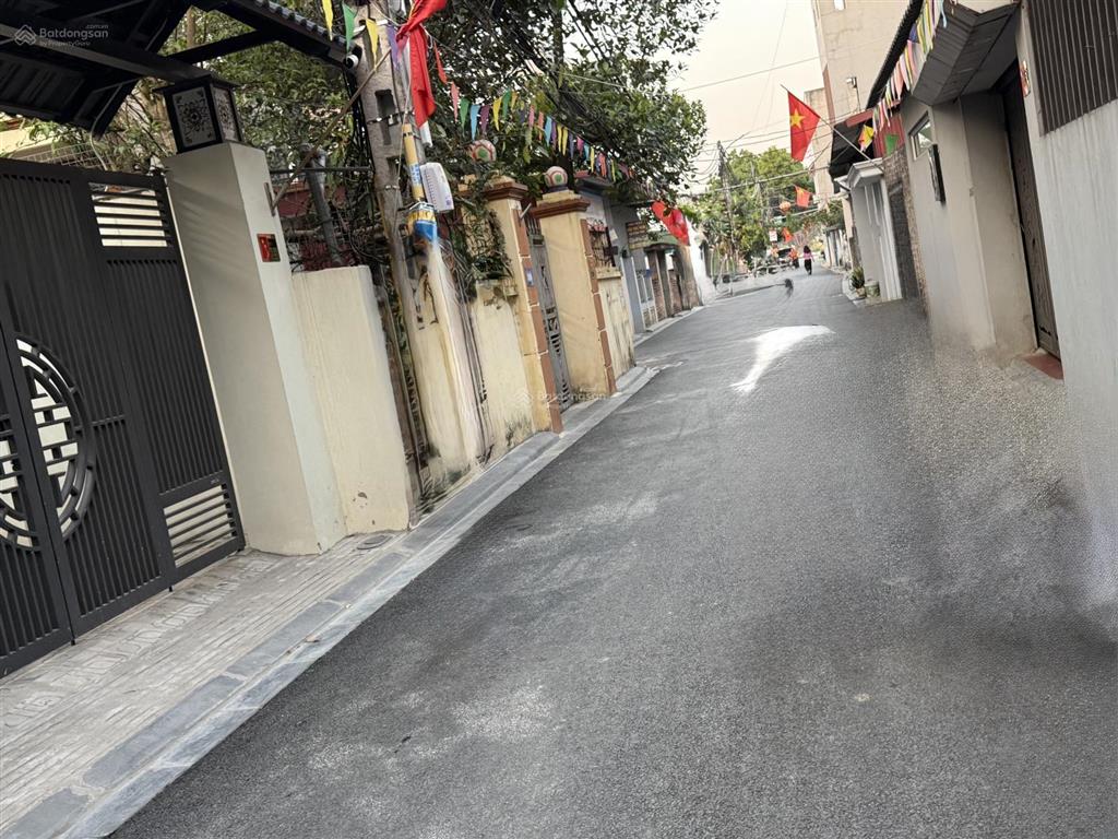 Bán gấp trong tháng nhà 2 tầng, phan xá tt đông anh, thông ô tô 92m2 hơn 11 tỷ.