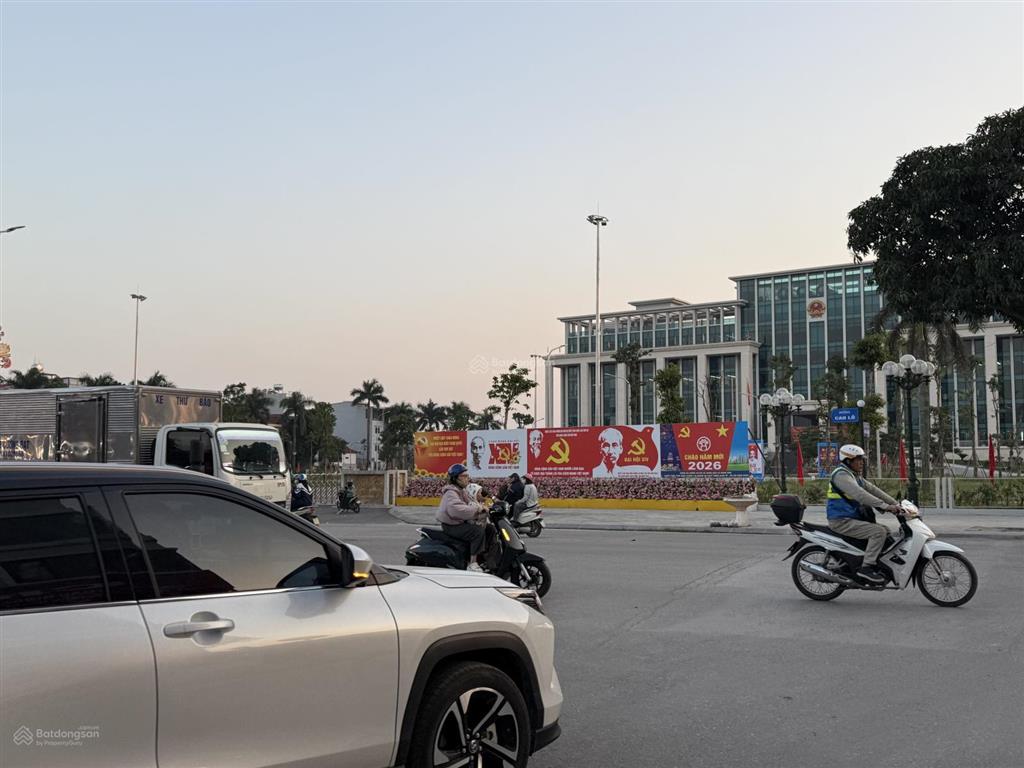 Nhà khu cao lỗ đông anh, đường rộng ô tô, ở ngay không cần sửa 109m2 3 tầng