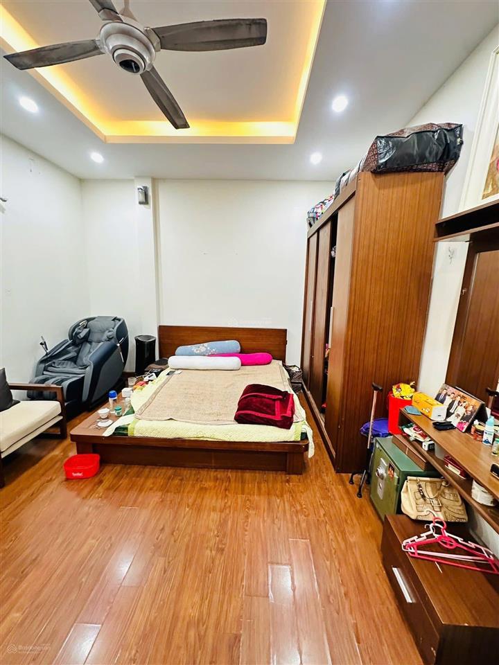 Nhà đẹp giảng võ, lõi ba đình, 50m2, 4 tầng, cách 1 nhà ra phố sân để xe riêng nhà dân xây, 14 tỷ