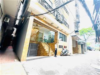 Toà nhà chdv hoàng quốc việt, lô góc, gần phố, 176m2 9 tầng, ngõ ô tô, cho bên thứ 3 thuê 315 tr/th