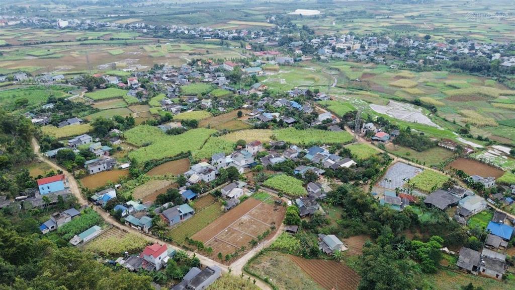 Cầnbán lô đất cho nhà đầu tư ạ lô đất tại xã mường thàng, cao phong