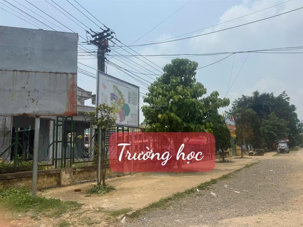 Chủ cần tiền gửi bán lô đất cho nhà anh chị làm nhà vườn ạ