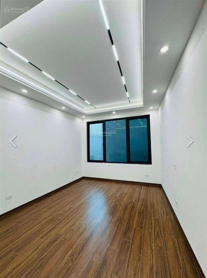 Bán nhà cầu giấy 39m 5t giá 11.5 tỷ