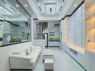Bán nhà cầu giấy 39m 5t giá 11.5 tỷ