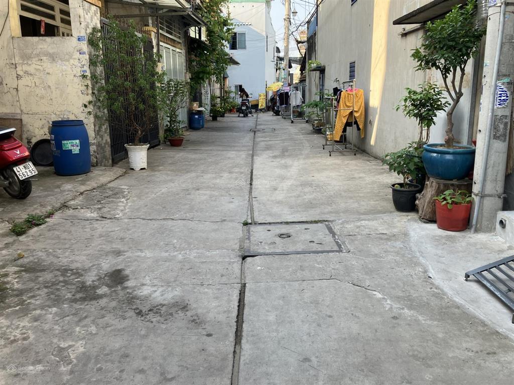 Lô đất 135m2 (8*17m)  hxh quốc lộ 1  bhhb  bình tân  shr công chứng nhanh