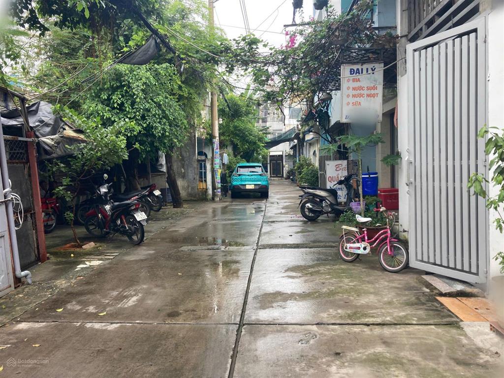 Chỉ 5.3tỷ  nhà 90m2  3 tầng  hxh  ngay cầu bình thuận  sát kênh tham lương  bình tân  shr