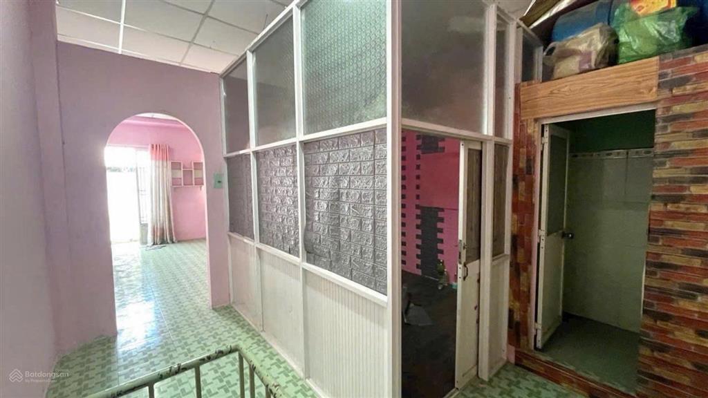 Chỉ 2.55tỷ  dtsd 60m2  ngay vòng xoay an lạc  20m ra đường chính  5' đến aeon tên lửa  shr