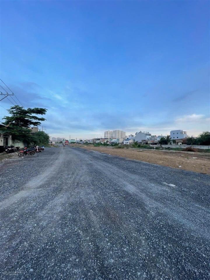 Lô đất 85m2(4x21)  hẻm xe hơi sát kênh tham lương  ngay cầu bà hom  bình tân  shr