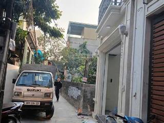 Nhà mới kim chung  mặt ngõ thông ô tô đỗ cửa sổ phân lô hiếm, khó tìm