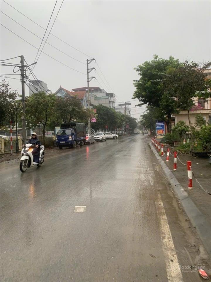 Giá ngỡ ngàng  chốt nhà vàng kim